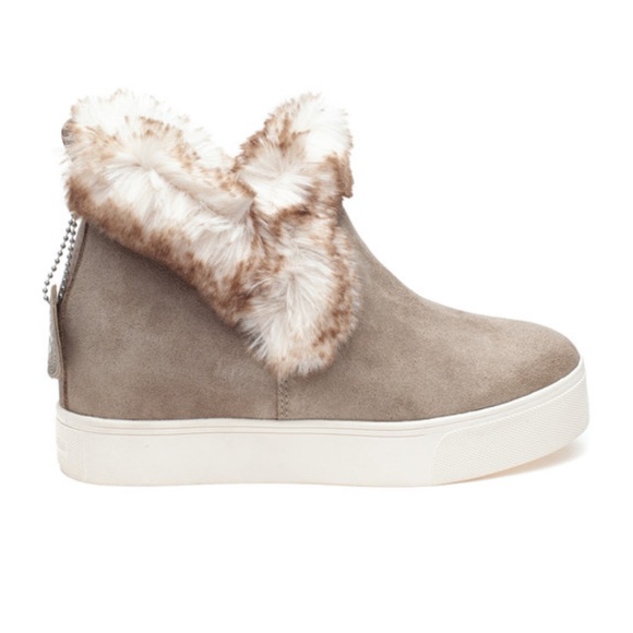J/SLIDES Shoes - J/SLIDES SEAN Taupe Waterproof Suede